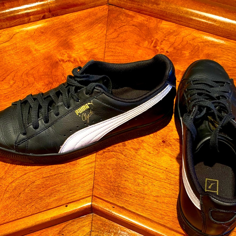 PUMA “Clyde” Sneakers